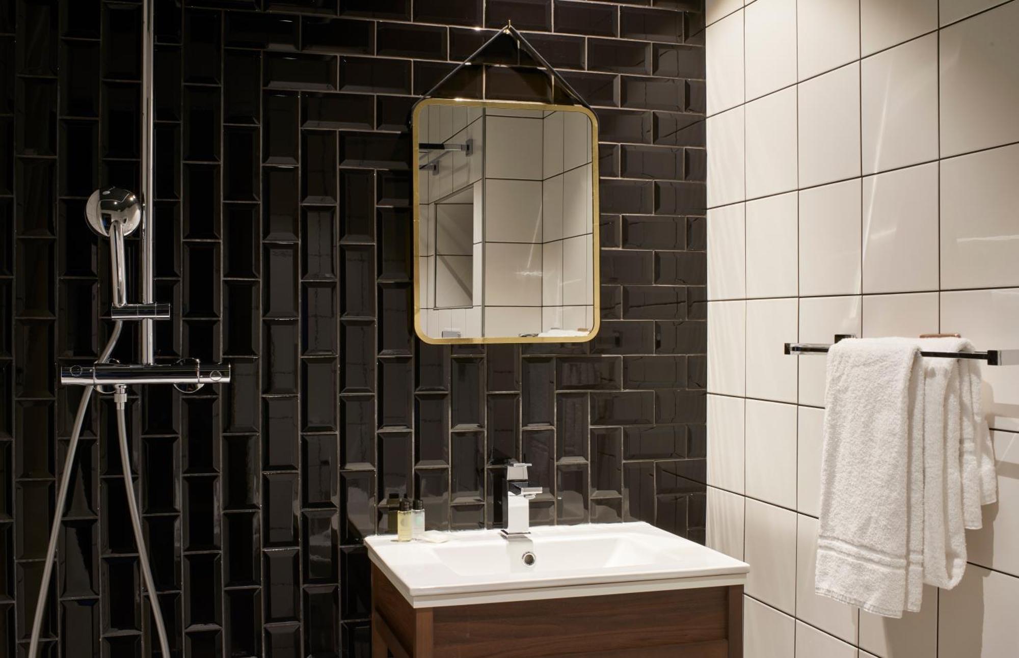 Quarto Individual Standard